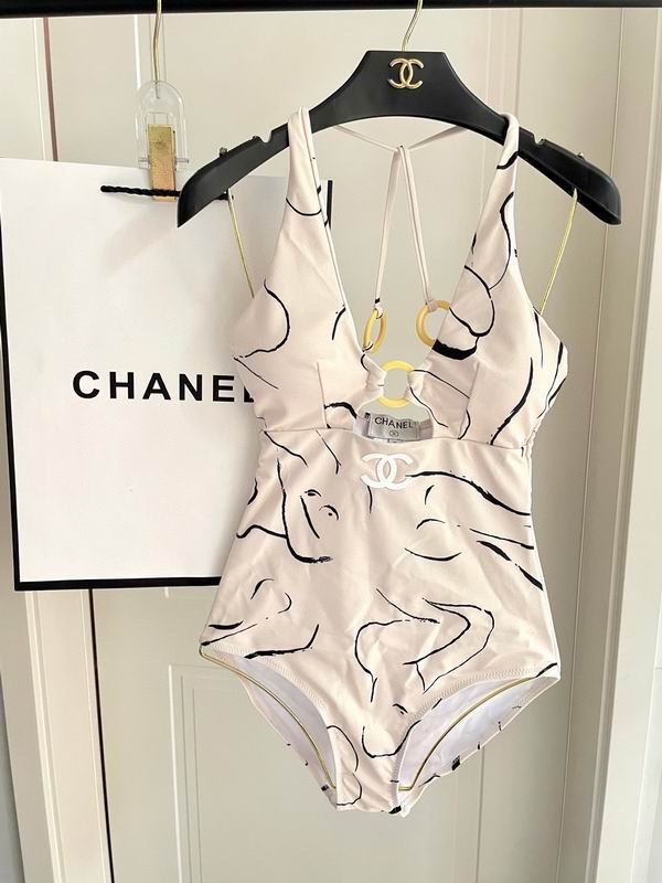 Chanel S-XL 131