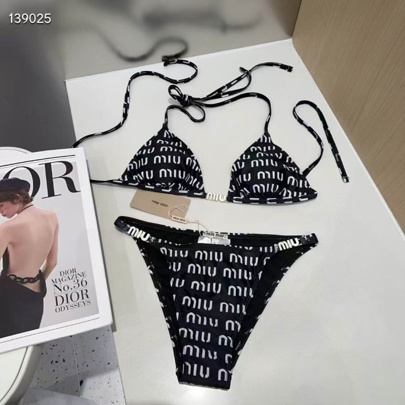 MiuMiu S-XL 26