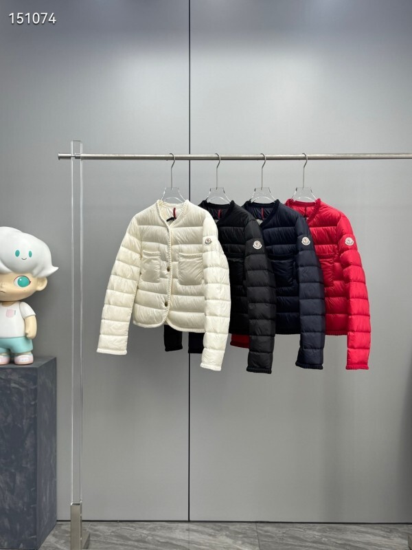 Moncler sz0-3 26yr180