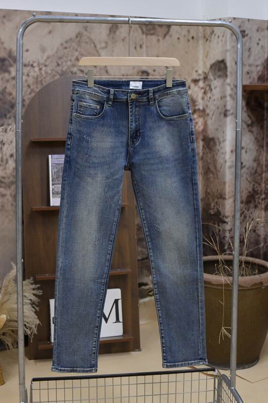 Burberry sz28-38 attr23