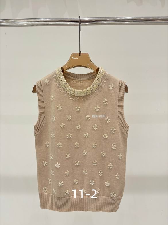 MiuMiu S-XL 235