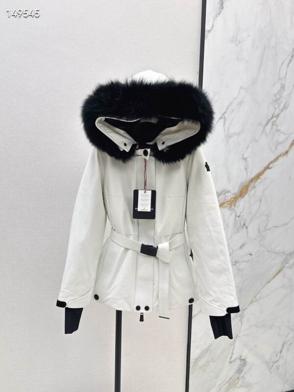 Moncler sz0-3 26yr217