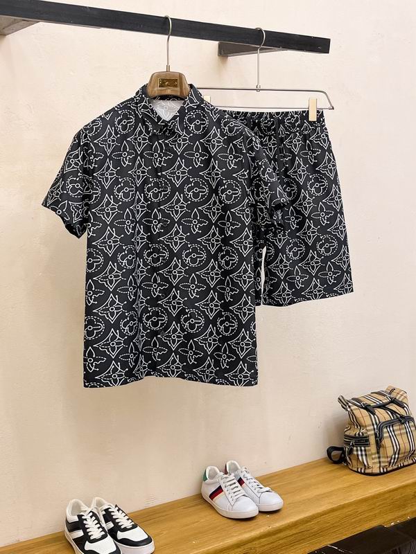 LV 2 Pieces Short  25c