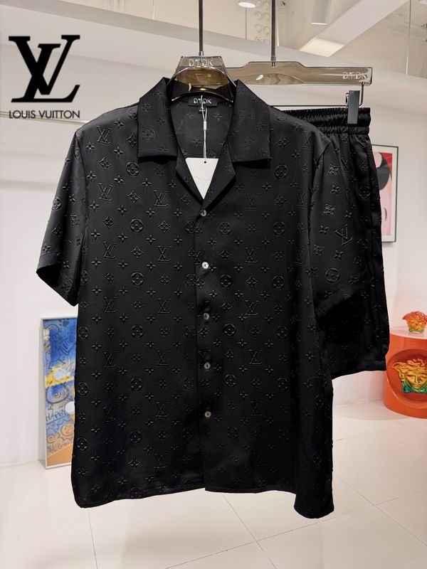 LV 2 Pieces Short 24c 0722