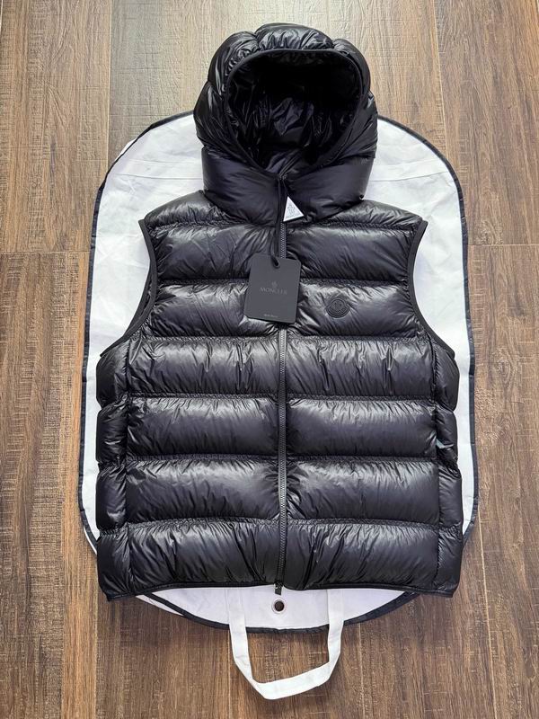 Moncler sz1-5 24cr358