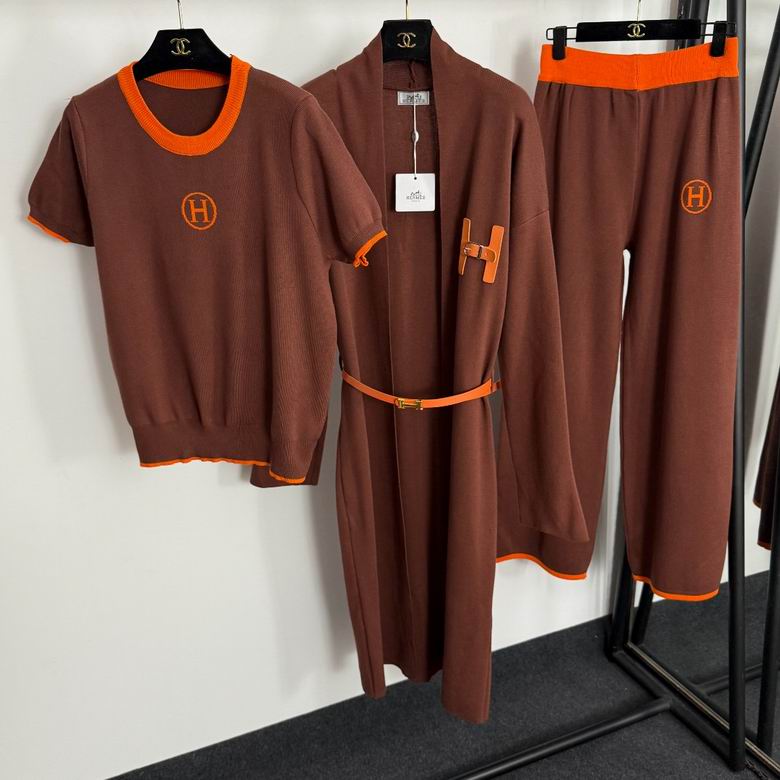 Hermes Uniform 12