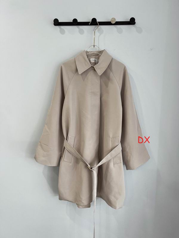 The Row S-L 520