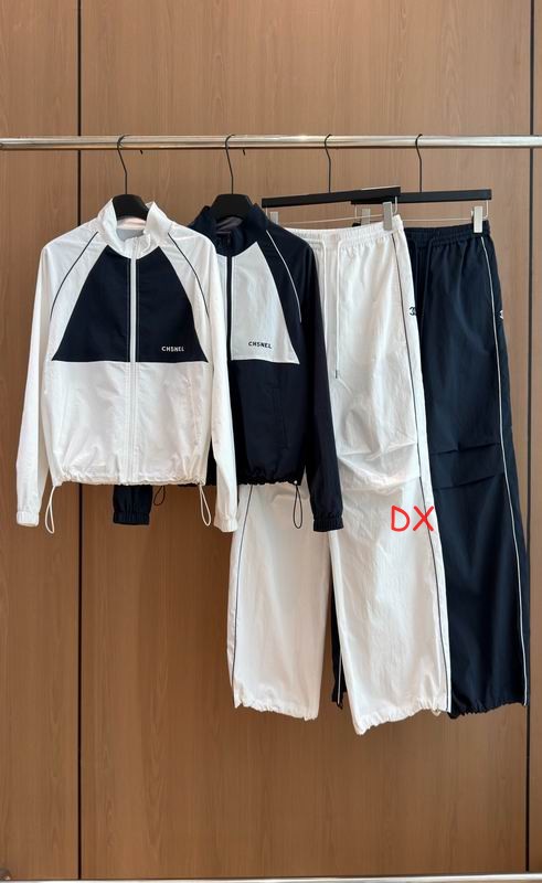 Chanel One Size 224