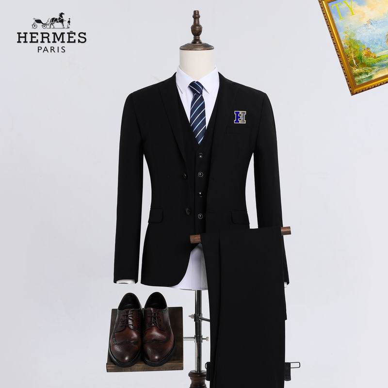 Hermes Suit 1018