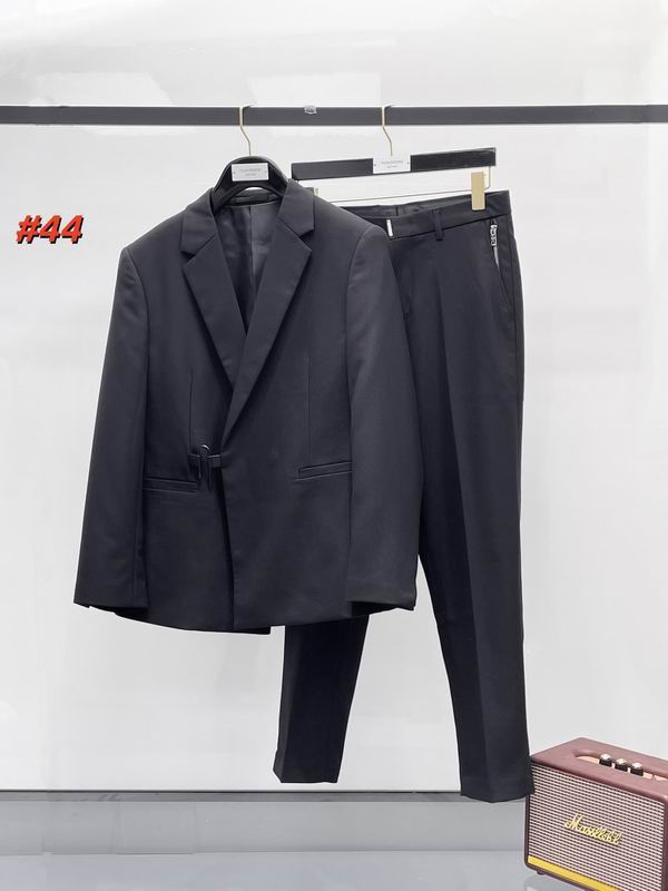 Givenchy Suit 1021