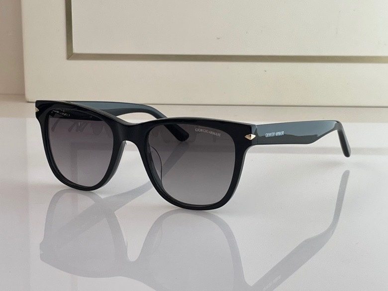 Armani  �۾�