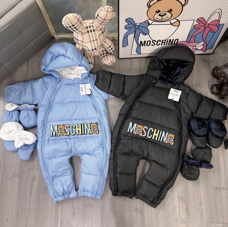 Moschino sz66 73 80 90 100 233